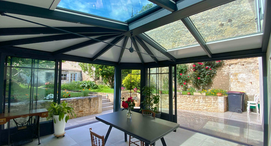 veranda 16 (charente) vue de l'intérieur