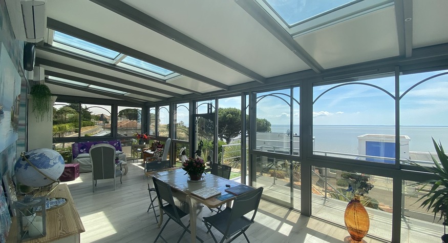 veranda contemporaine près de royan