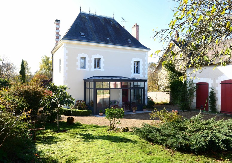 vue extérieure d'une veranda style atelier