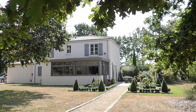 veranda en aluminium moderne et authentique