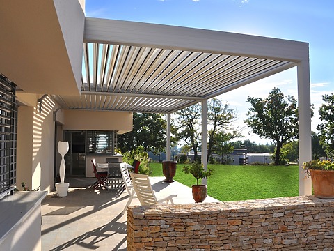 pergola maison contemporaine