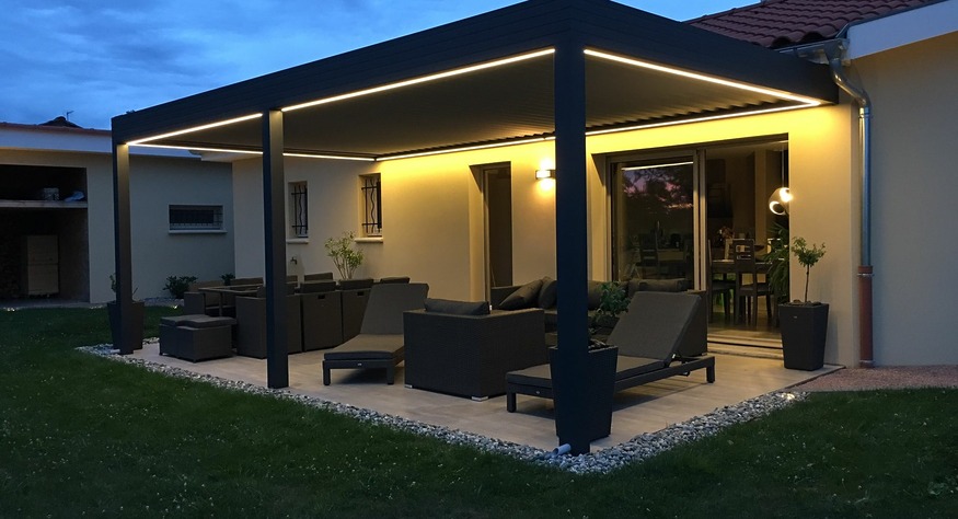 pergola moderne avec éclairage en vendée