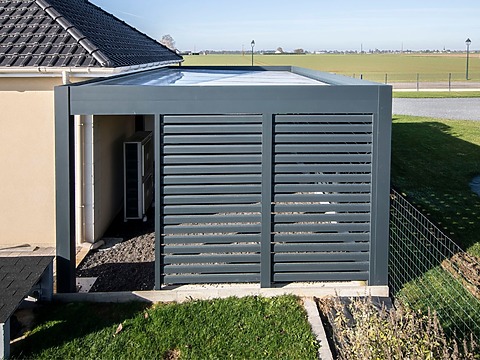 carport fermé sur les côtés